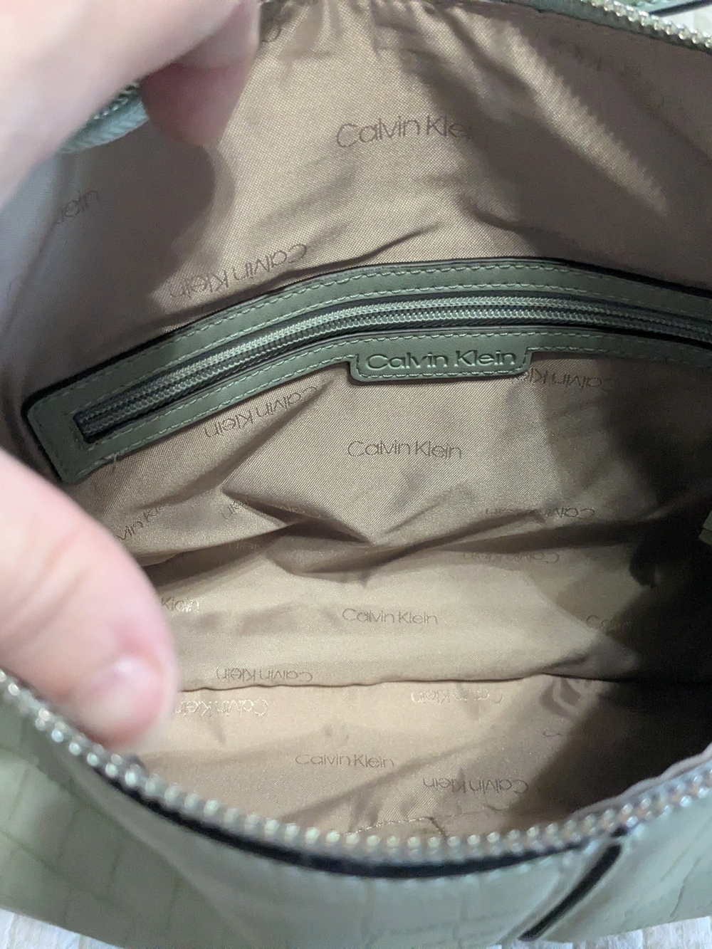 Calvin Klein Max Mint Croc-Embossed Shoulder Bag - Picture 6 of 7